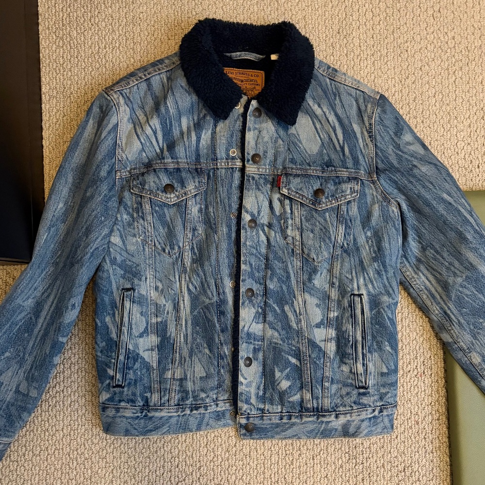 Levi’s denim trucker jacket
